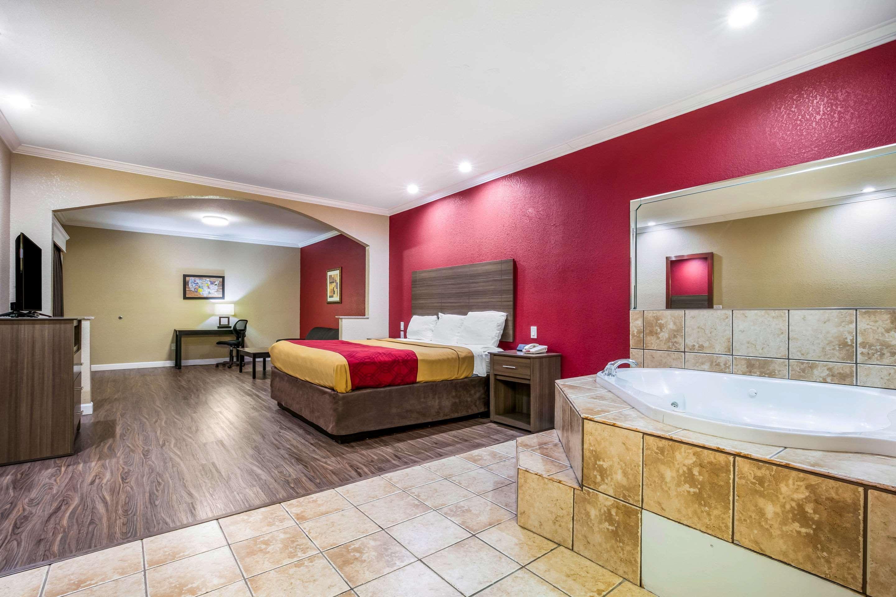 Econo Lodge Inn & Suites Horn Lake Buitenkant foto