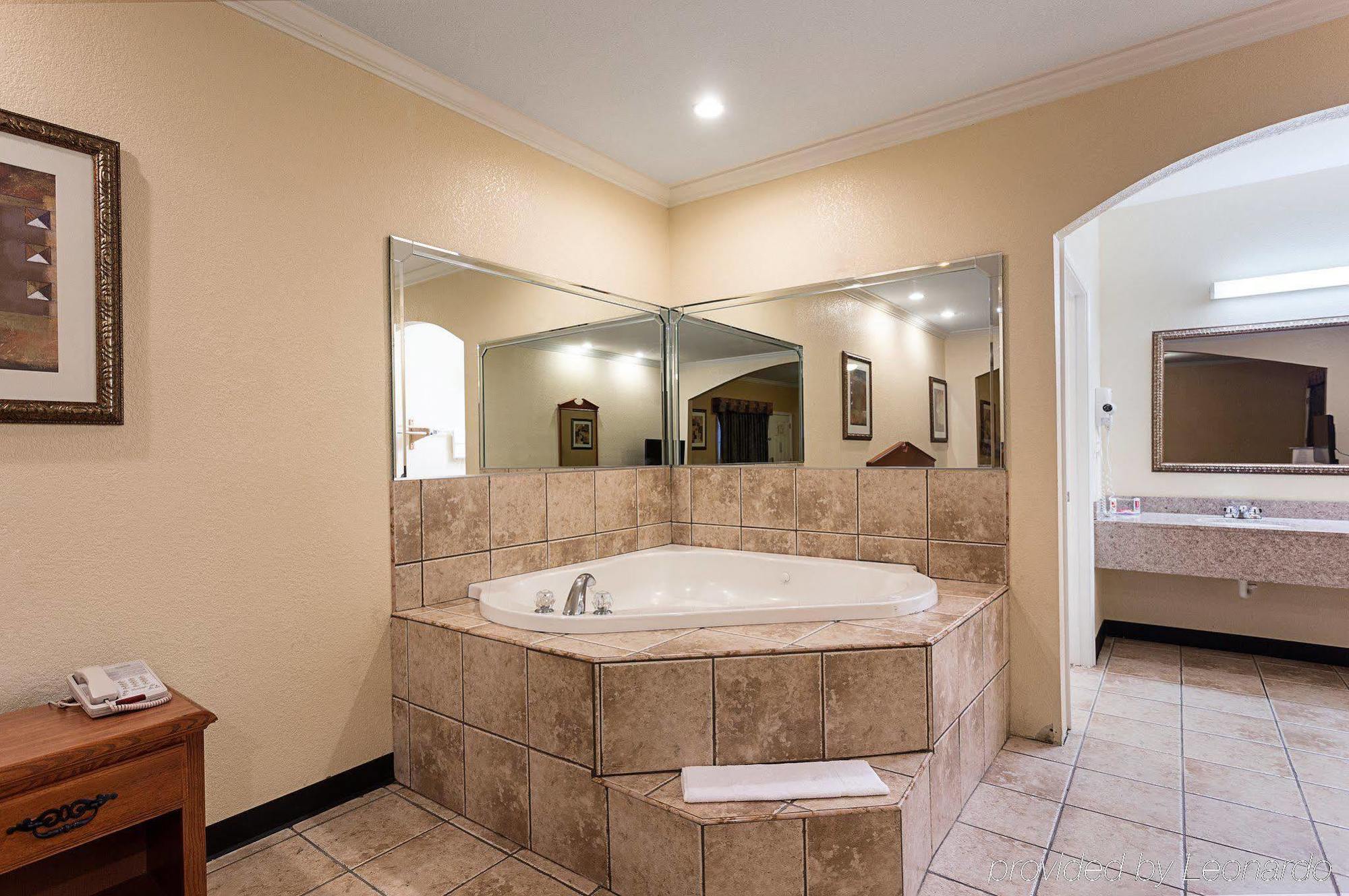 Econo Lodge Inn & Suites Horn Lake Buitenkant foto